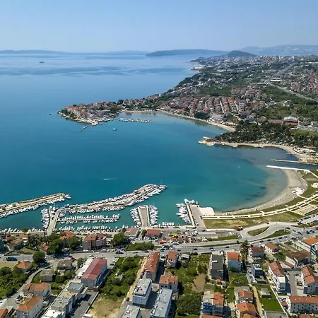 Apartmán Family Friendly With A Swimming Pool Podstrana, Split - 13828 Podstrana